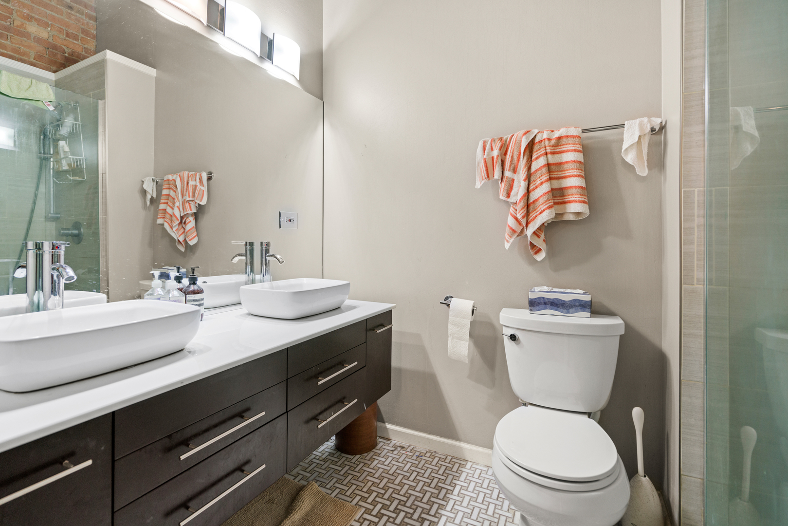 1243 S WABASH Avenue Unit: 404