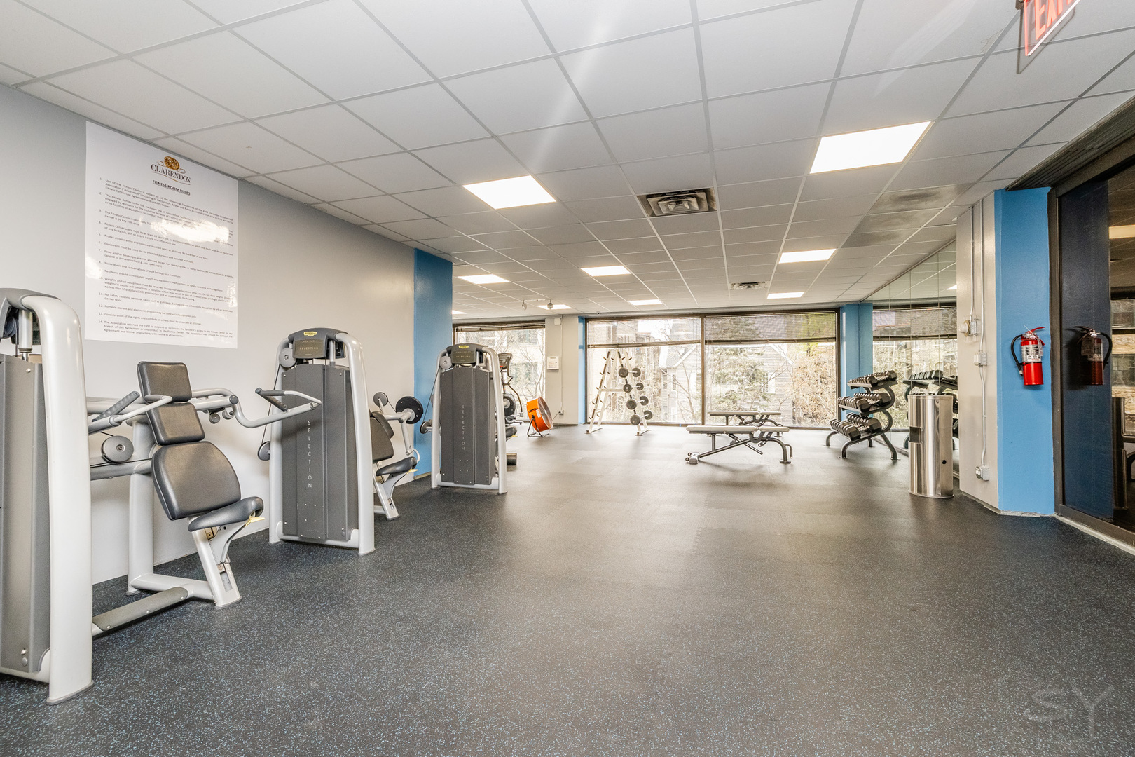 4343 N Clarendon Avenue Unit: 2016