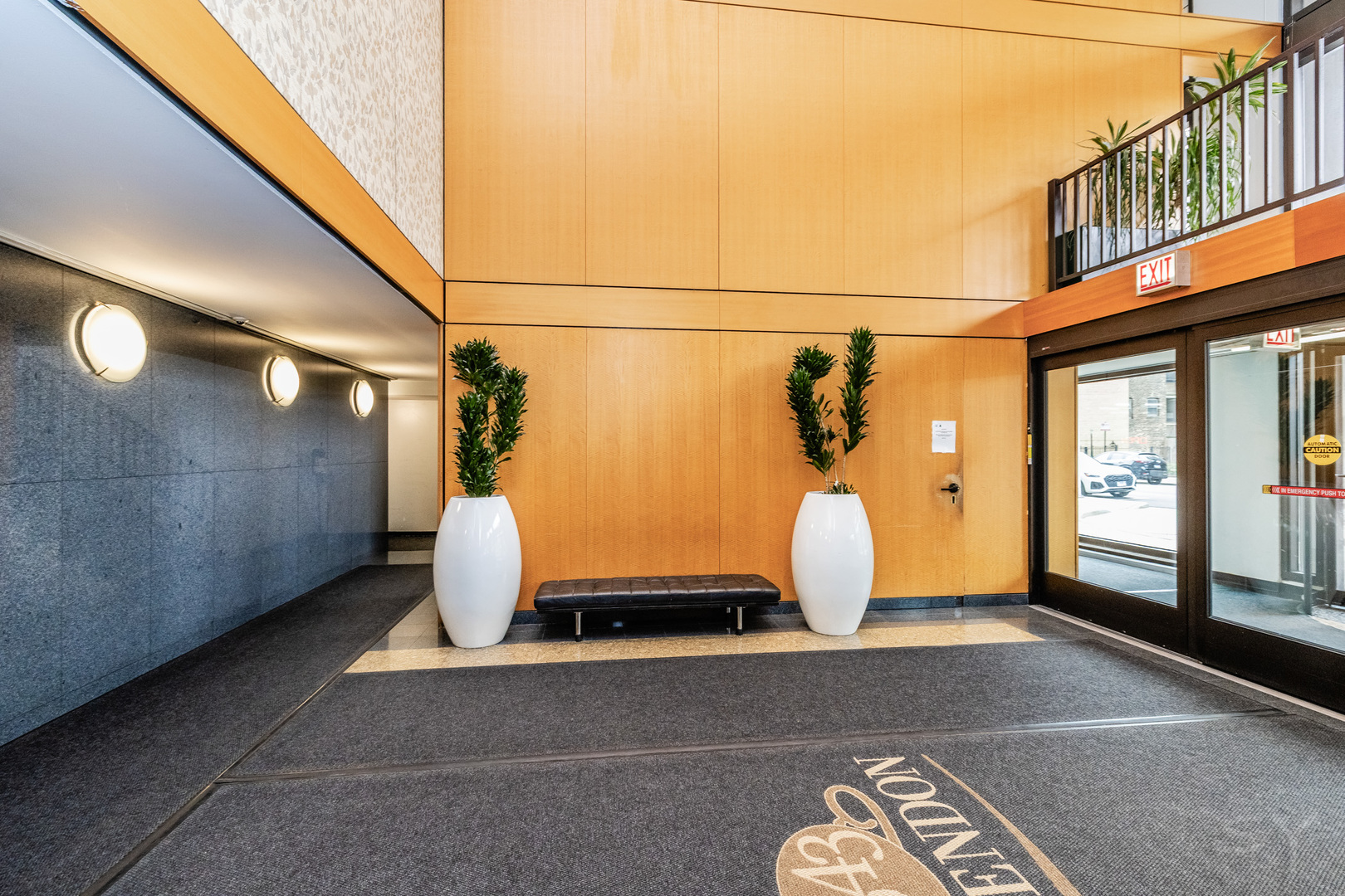 4343 N Clarendon Avenue Unit: 2016