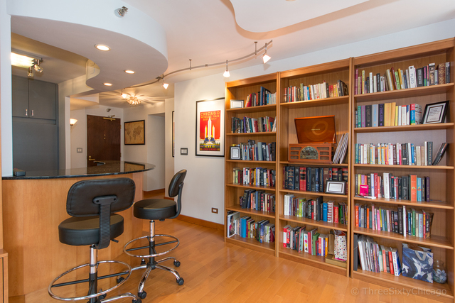 440 N WABASH Avenue Unit: 2208