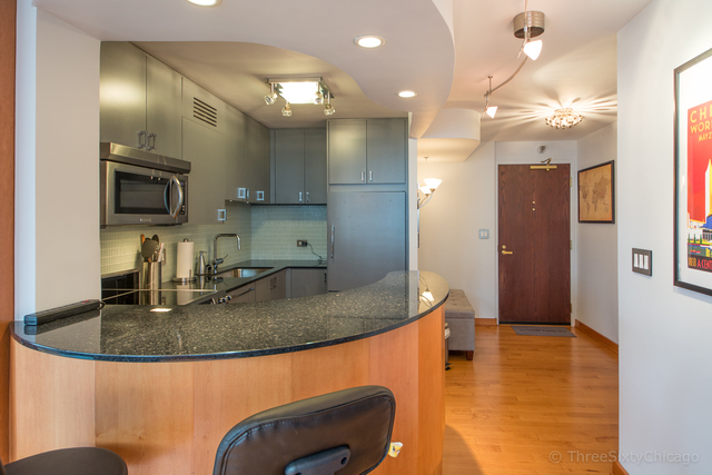 440 N WABASH Avenue Unit: 2208