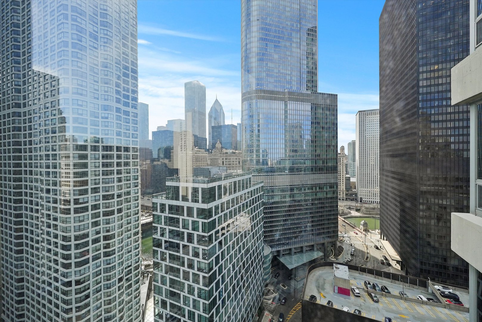 440 N WABASH Avenue Unit: 2208