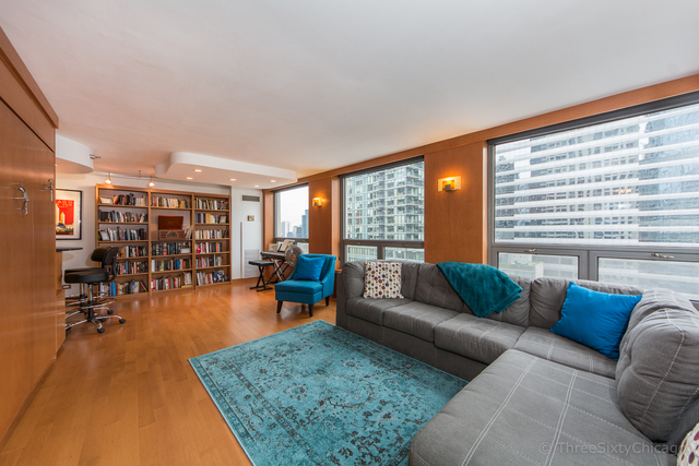 440 N WABASH Avenue Unit: 2208