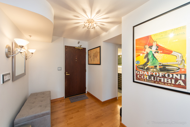 440 N WABASH Avenue Unit: 2208