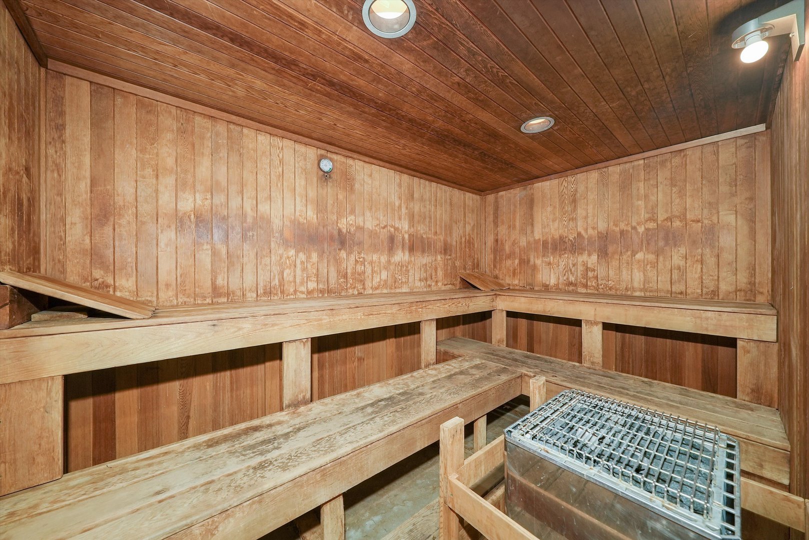 440 N WABASH Avenue Unit: 2208