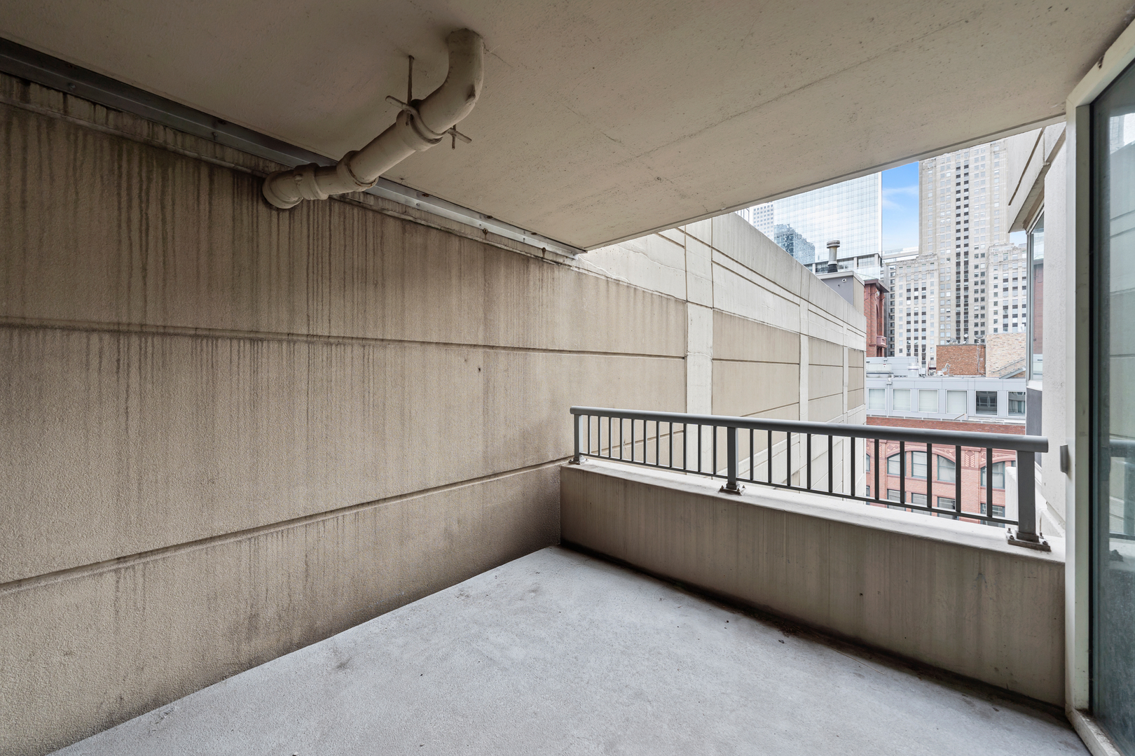 345 N La Salle Drive Unit: 1205
