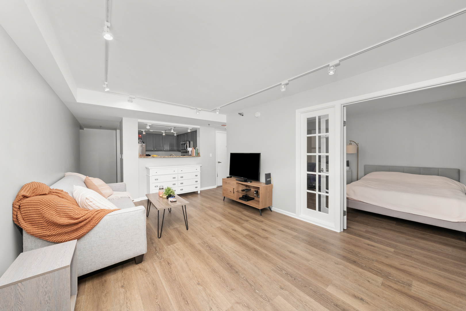 345 N La Salle Drive Unit: 1205