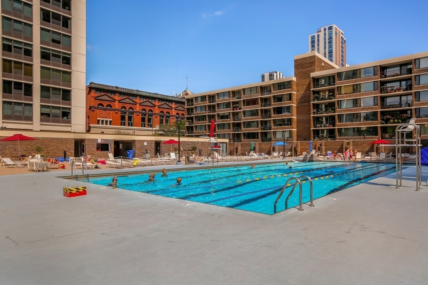 1355 N SANDBURG Terrace Unit: 1605