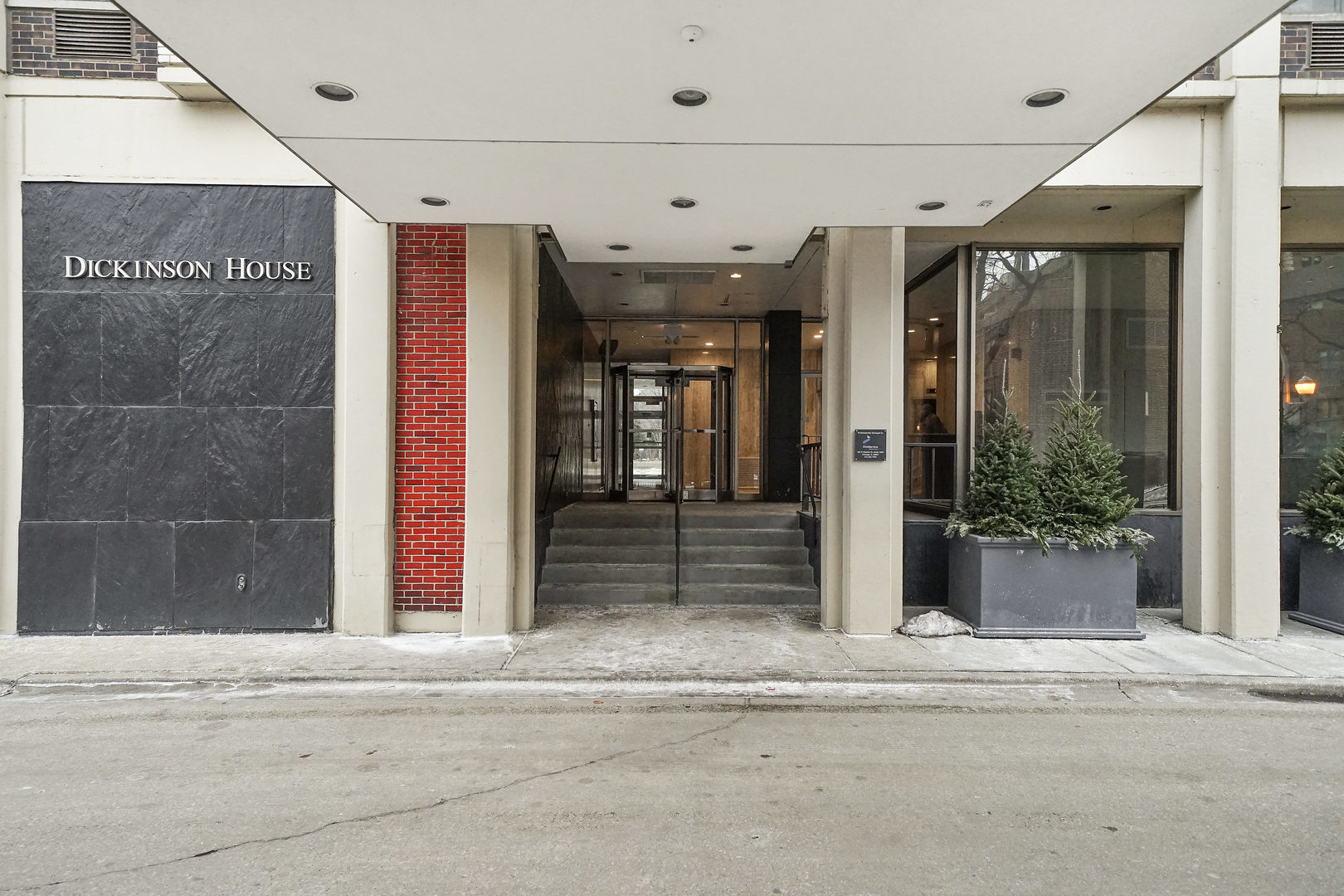 1355 N SANDBURG Terrace Unit: 1605