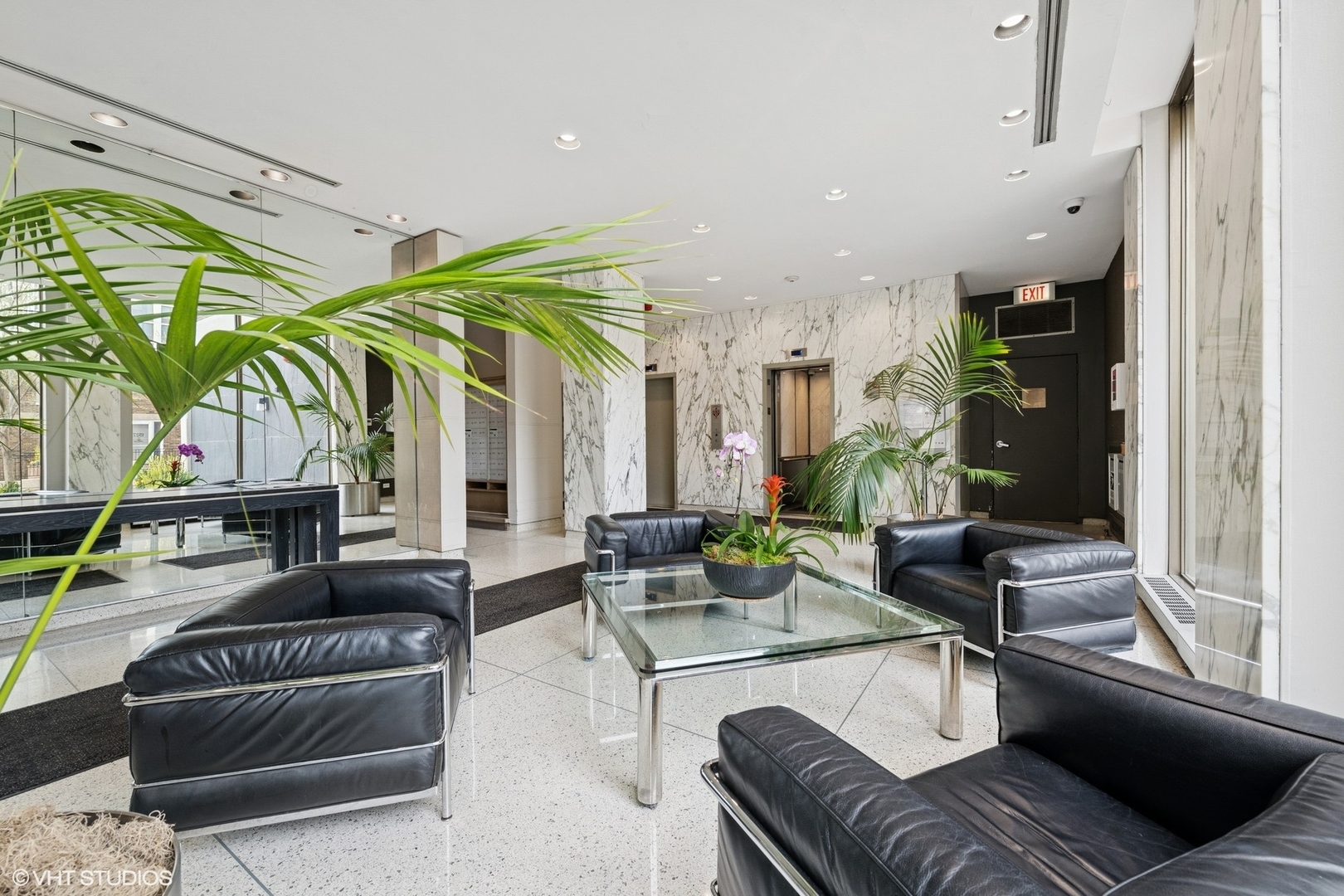 1460 N Sandburg Terrace Unit: 2608A