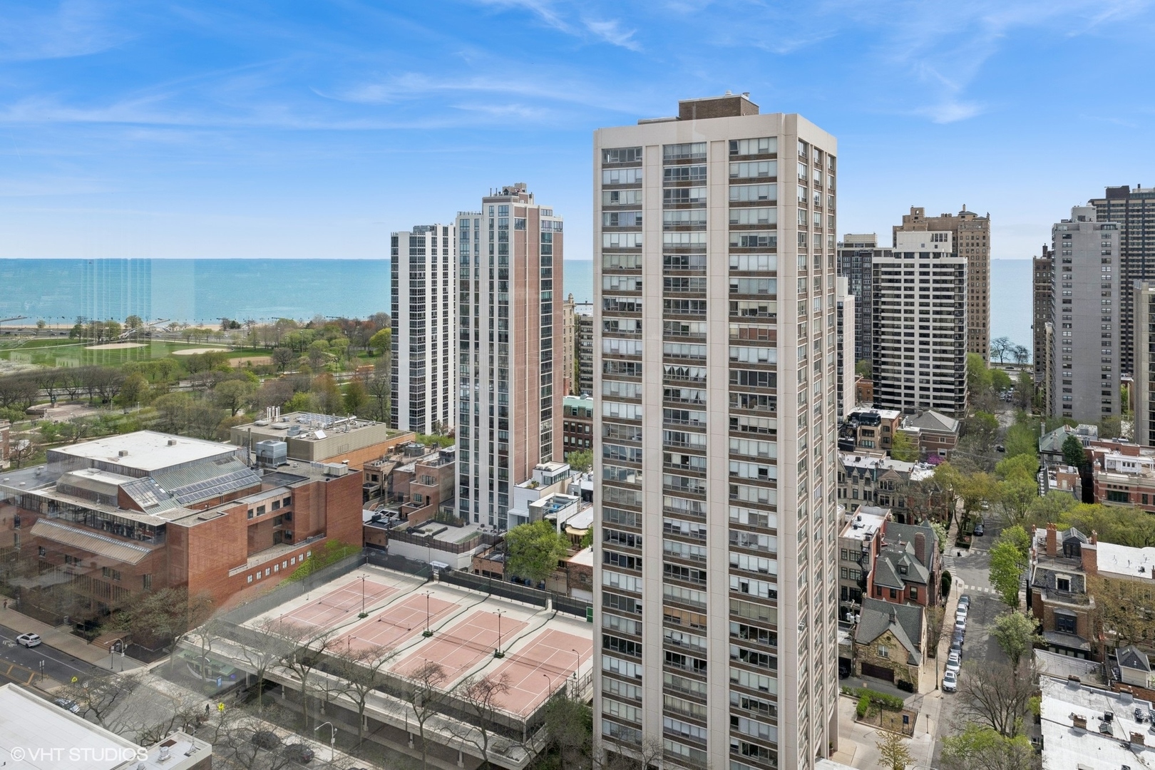 1460 N Sandburg Terrace Unit: 2608A