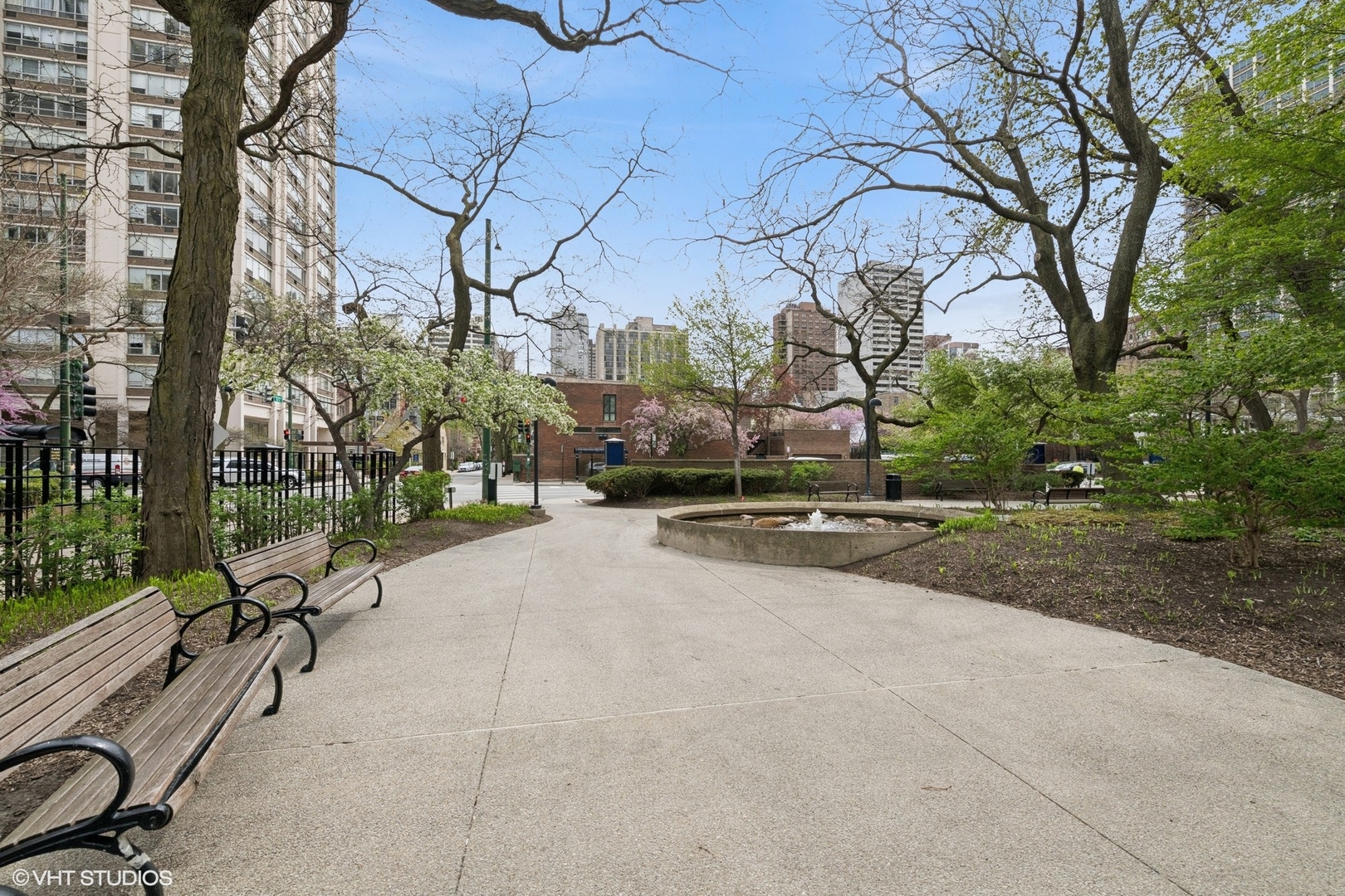 1460 N Sandburg Terrace Unit: 2608A