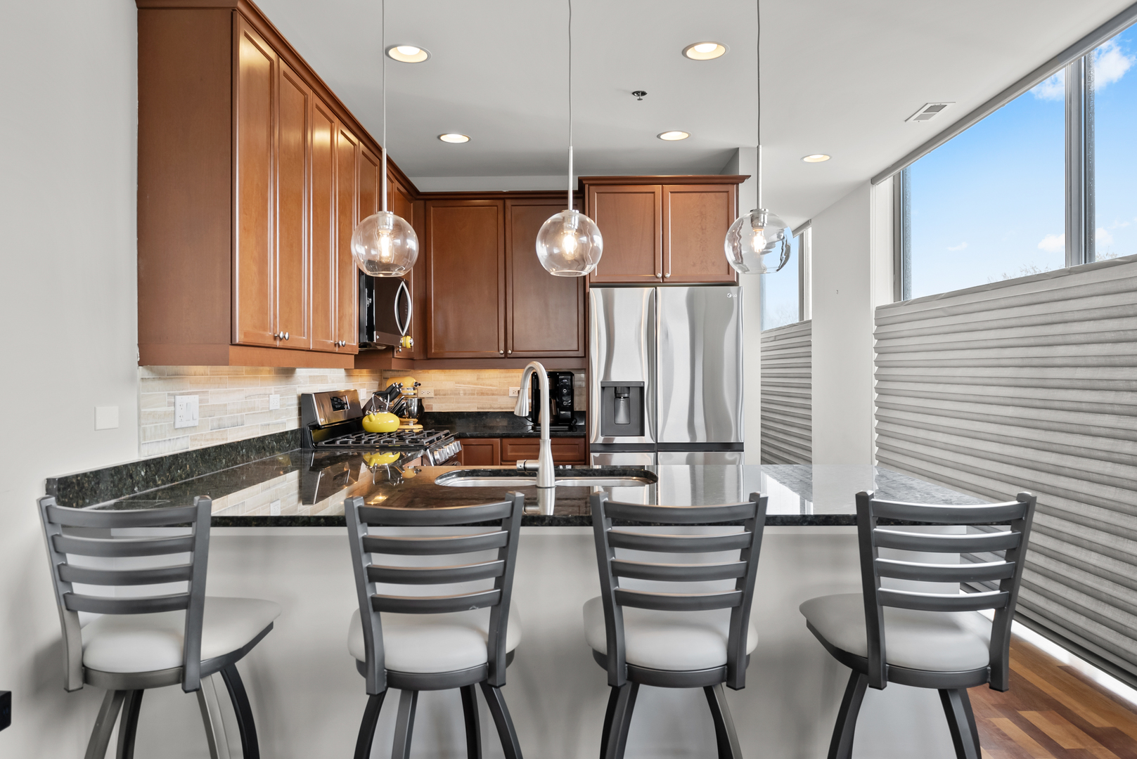 3946 N Ravenswood Avenue Unit: 406