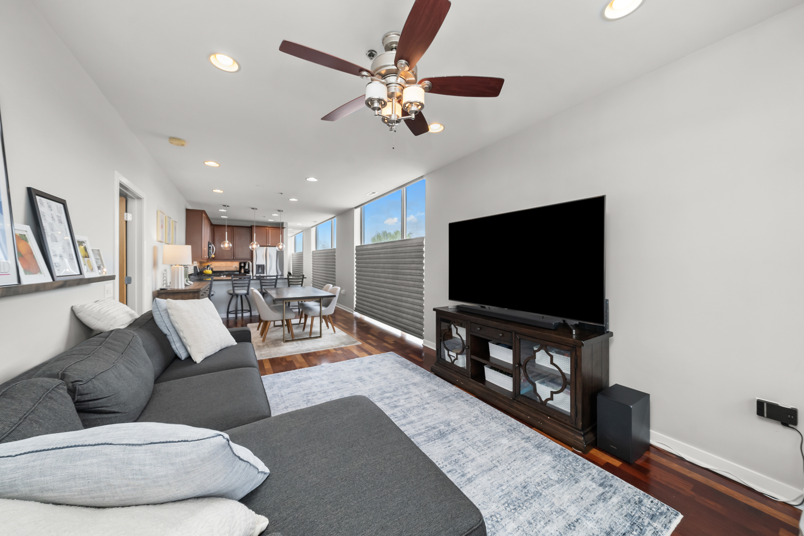 3946 N Ravenswood Avenue Unit: 406