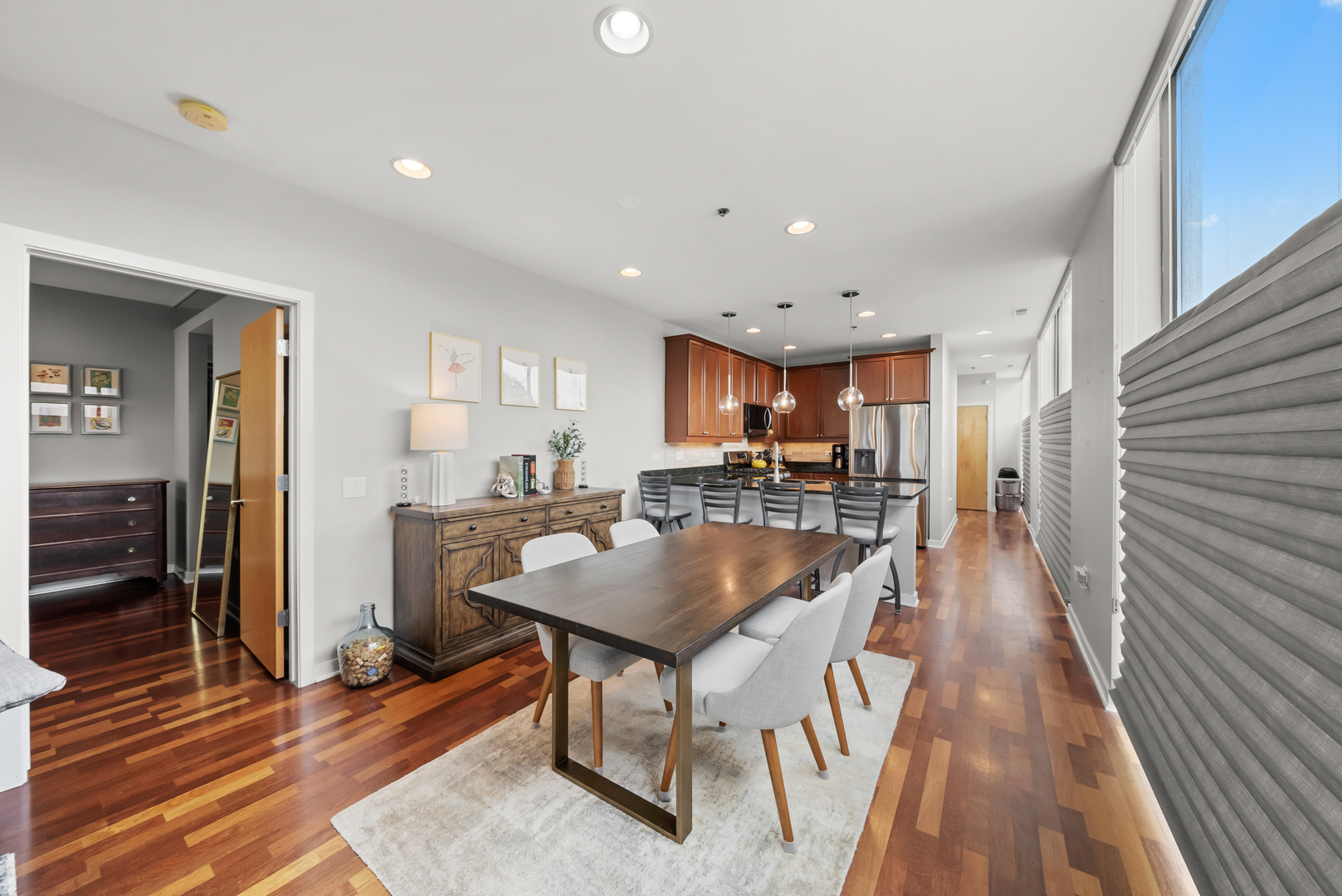 3946 N Ravenswood Avenue Unit: 406