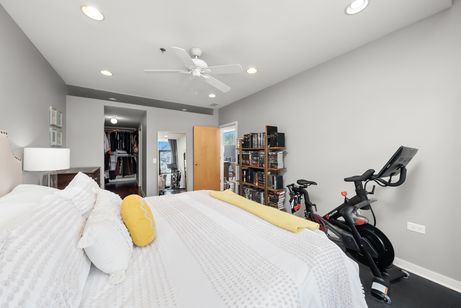 3946 N Ravenswood Avenue Unit: 406