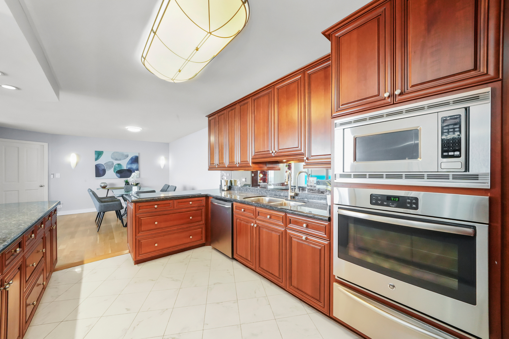 505 N LAKE SHORE Drive Unit: 6304-6305