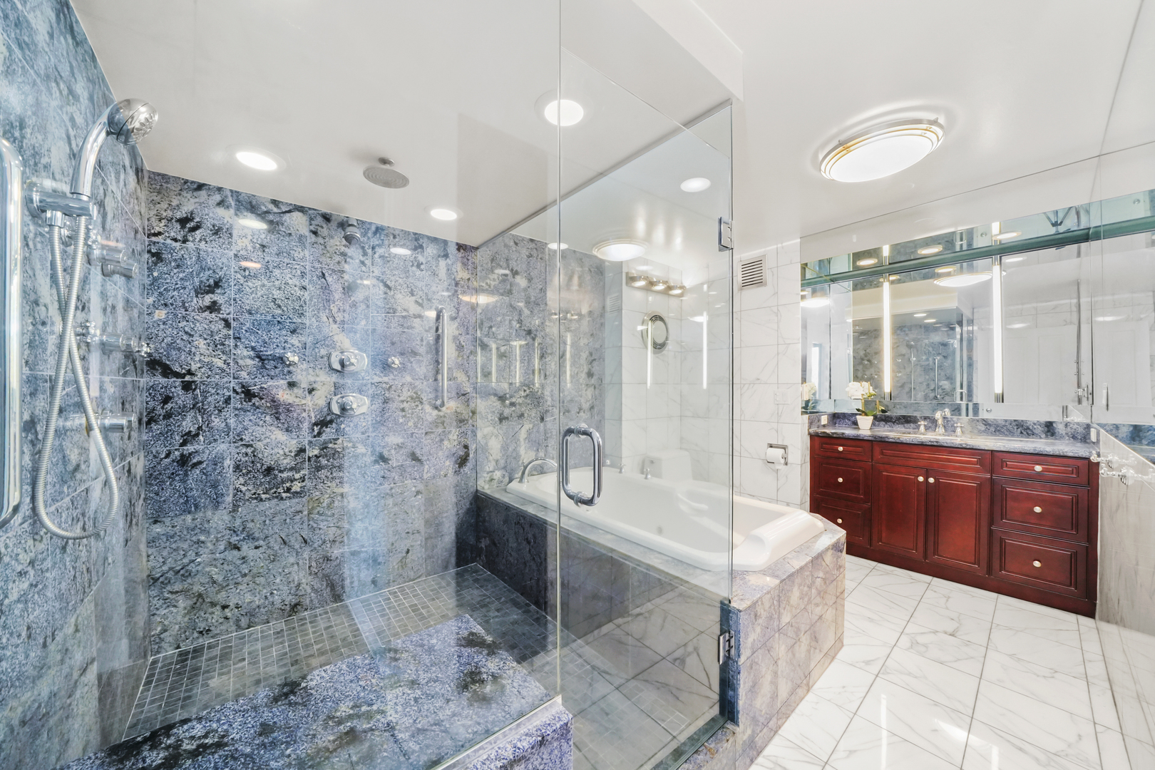 505 N LAKE SHORE Drive Unit: 6304-6305
