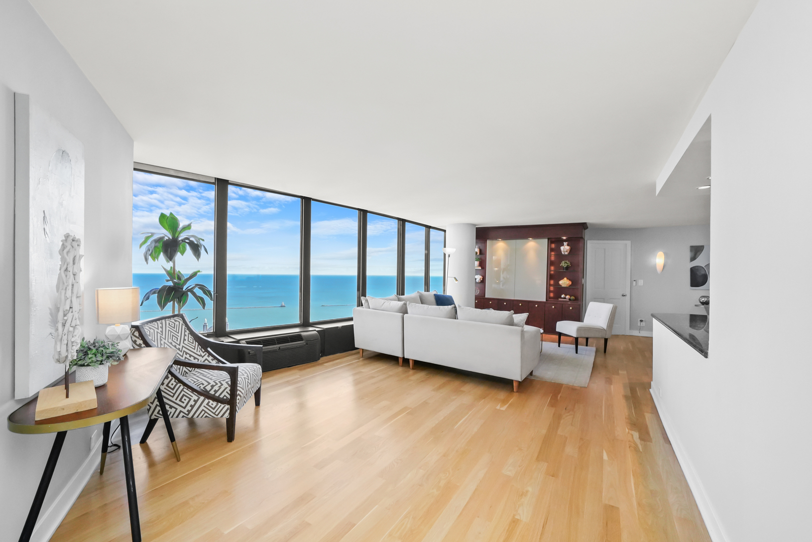 505 N LAKE SHORE Drive Unit: 6304-6305