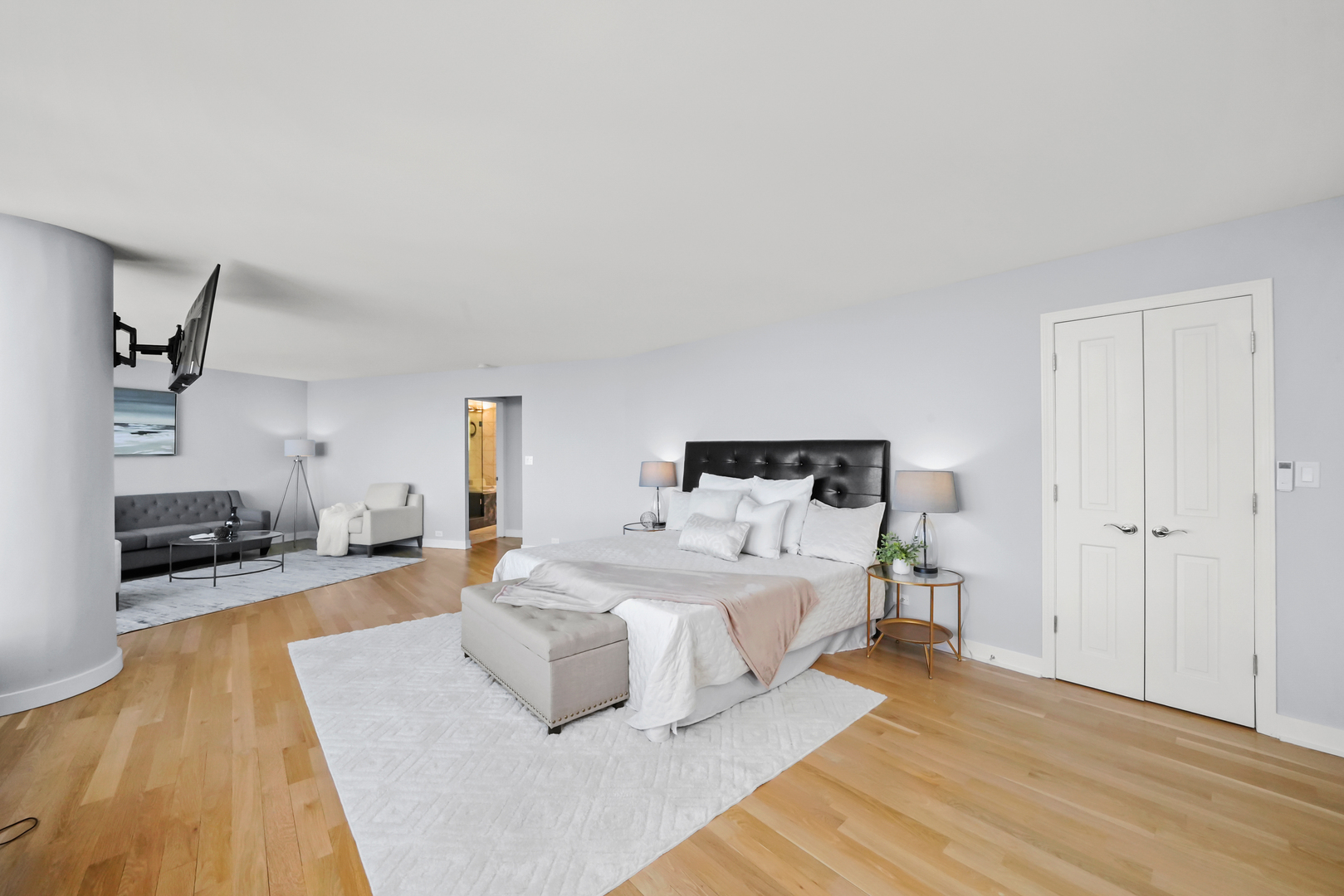 505 N LAKE SHORE Drive Unit: 6304-6305