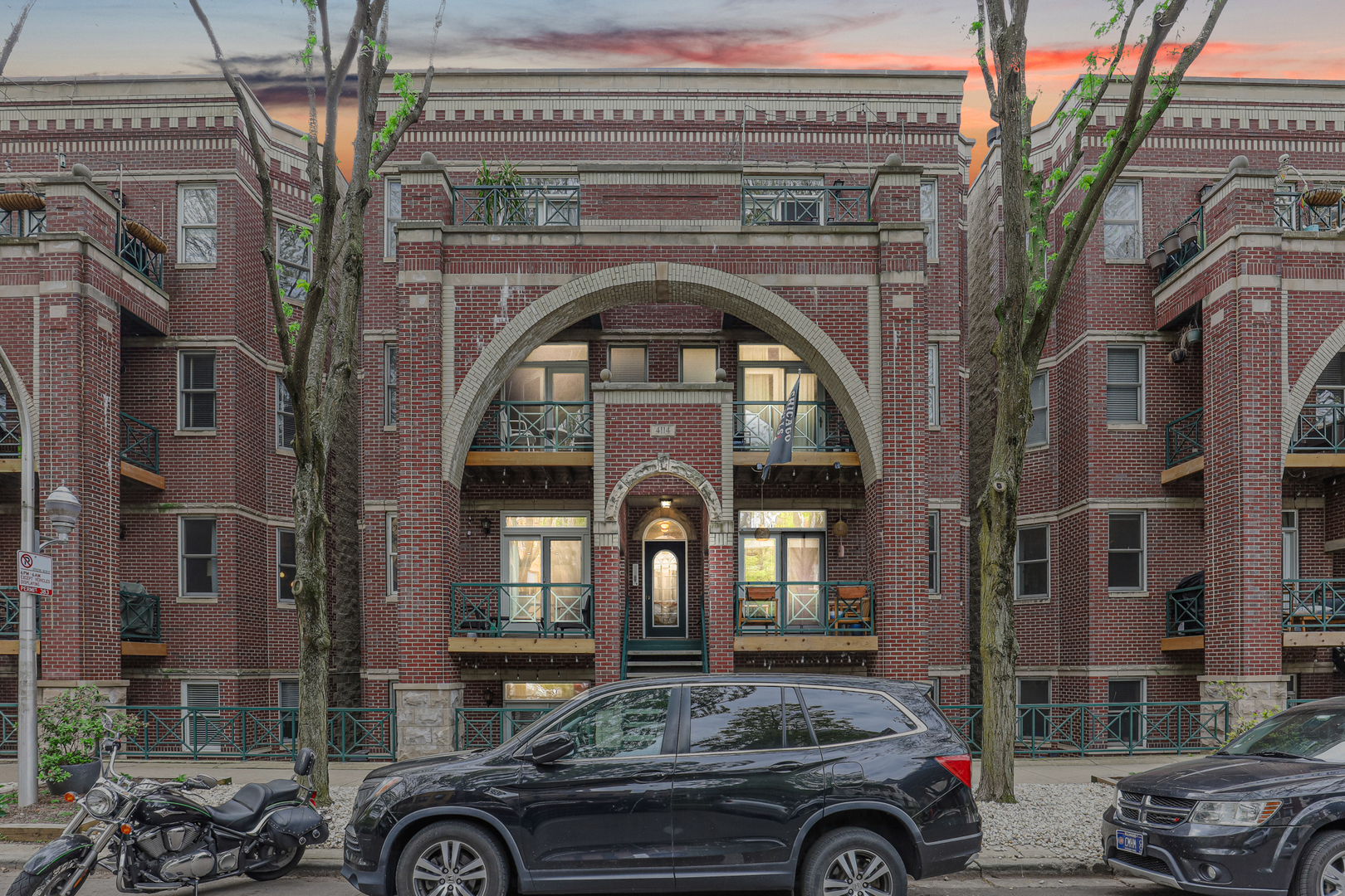 4114 N Kenmore Avenue Unit: 1S