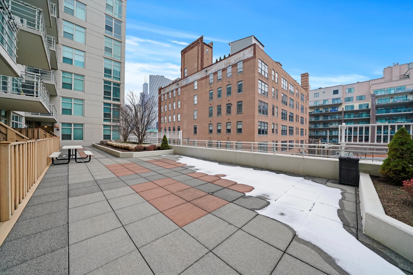 909 W Washington Boulevard Unit: 512