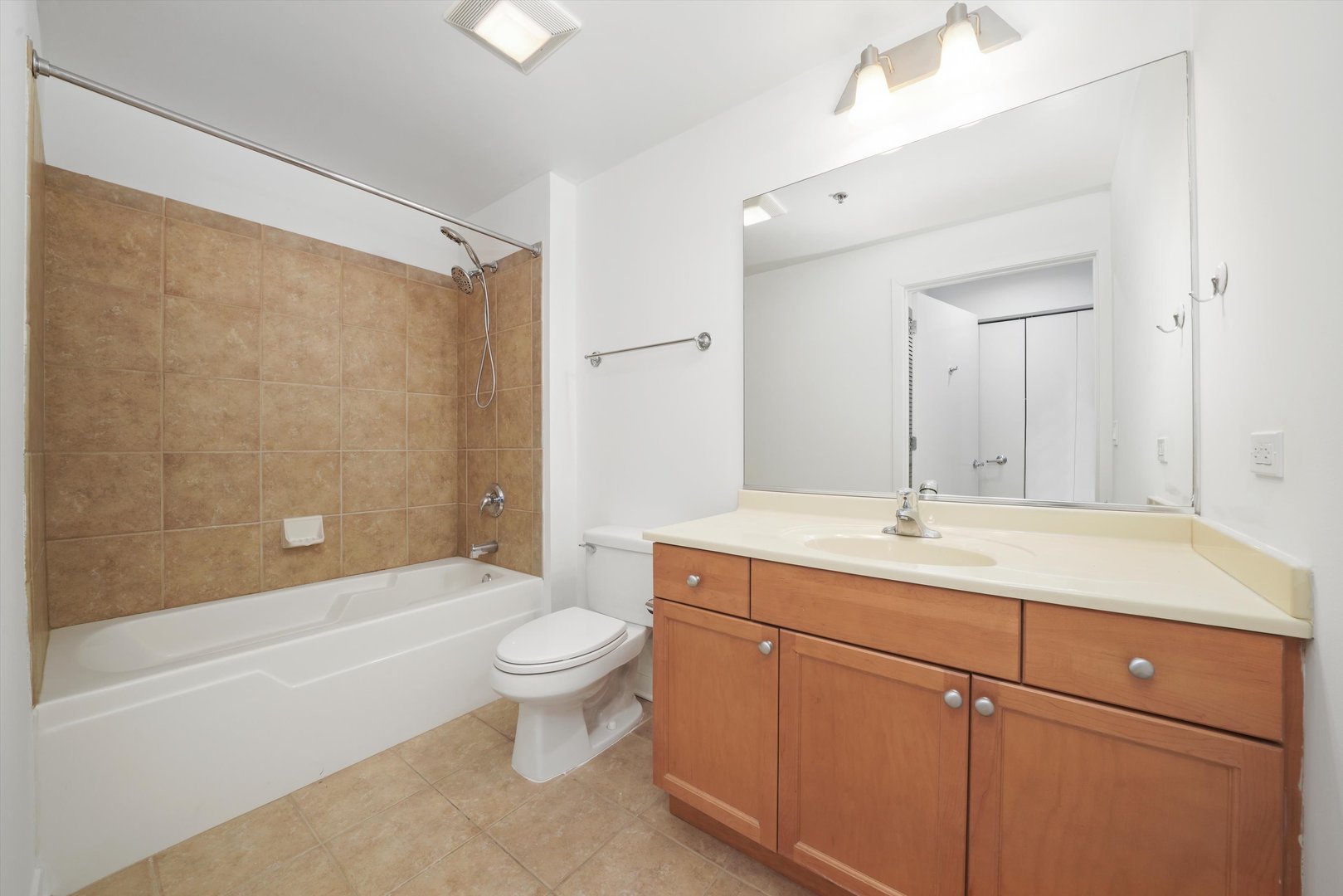 909 W Washington Boulevard Unit: 512