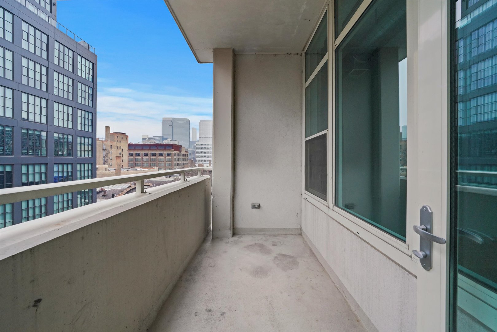 909 W Washington Boulevard Unit: 512
