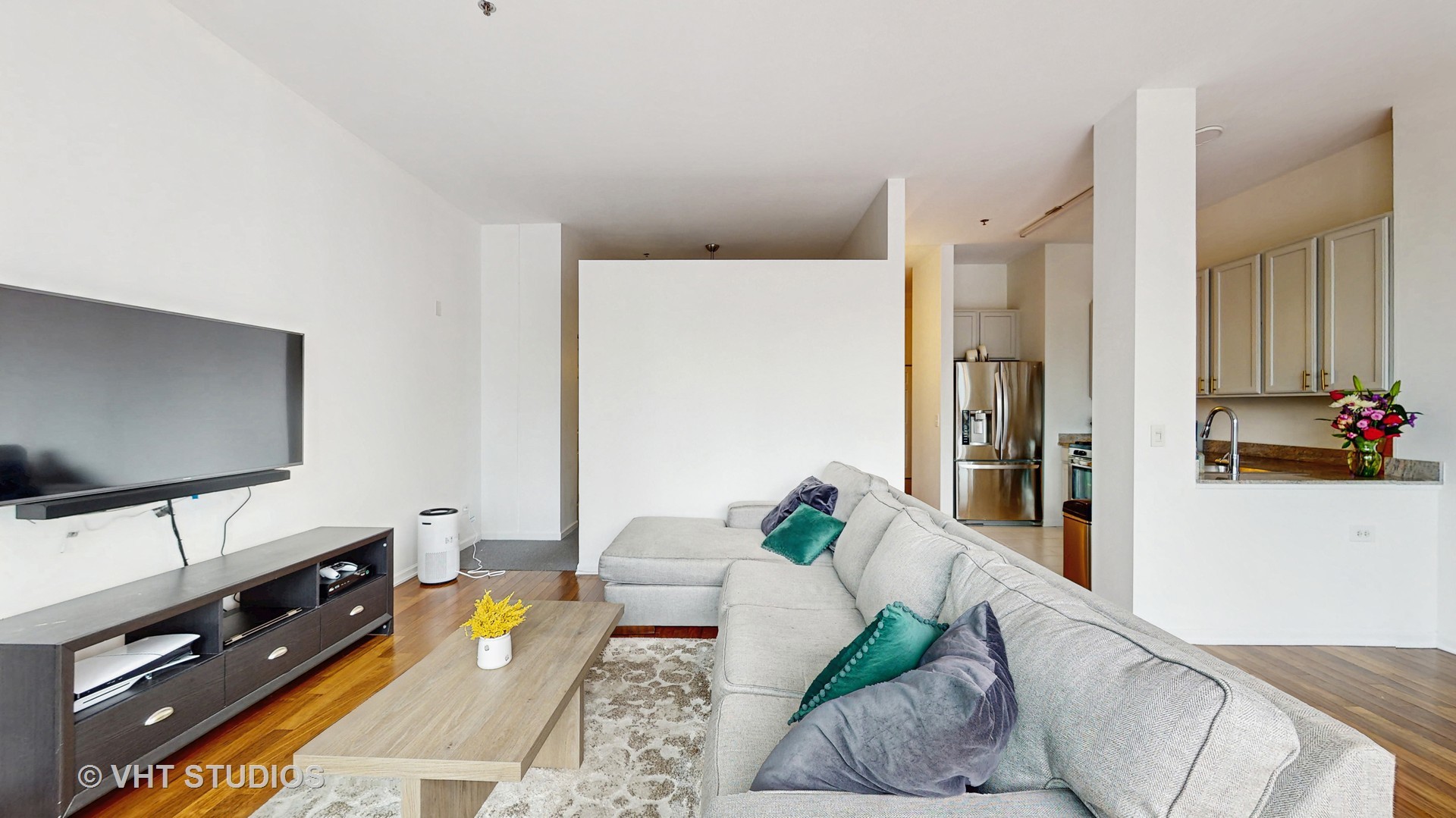 340 W Superior Street Unit: 1602