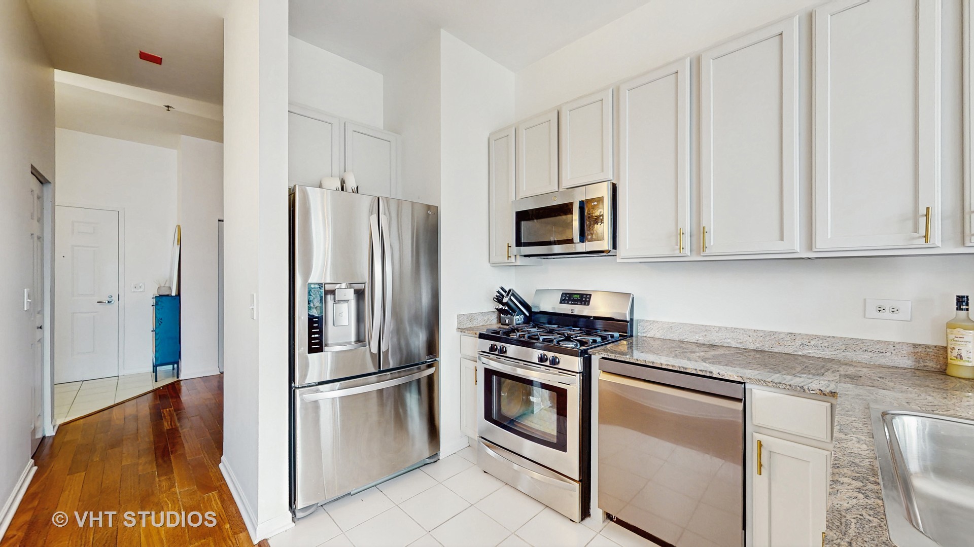 340 W Superior Street Unit: 1602