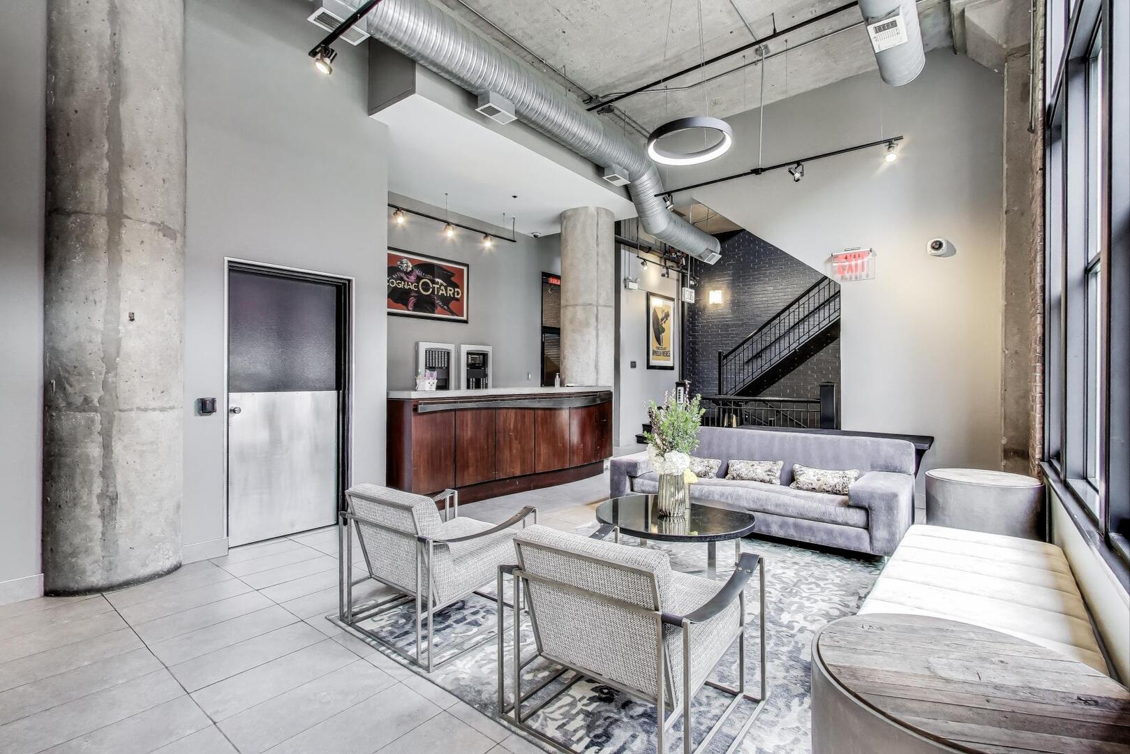411 W Ontario Street Unit: 311