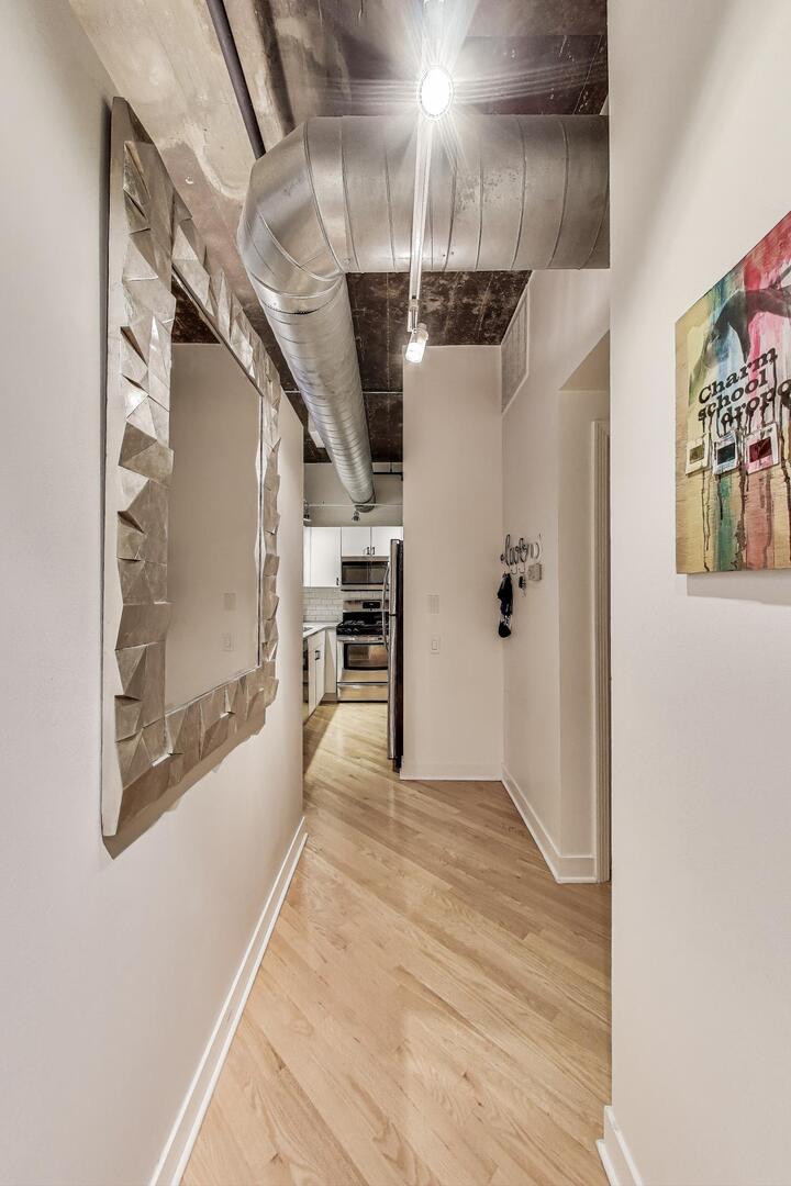 411 W Ontario Street Unit: 311