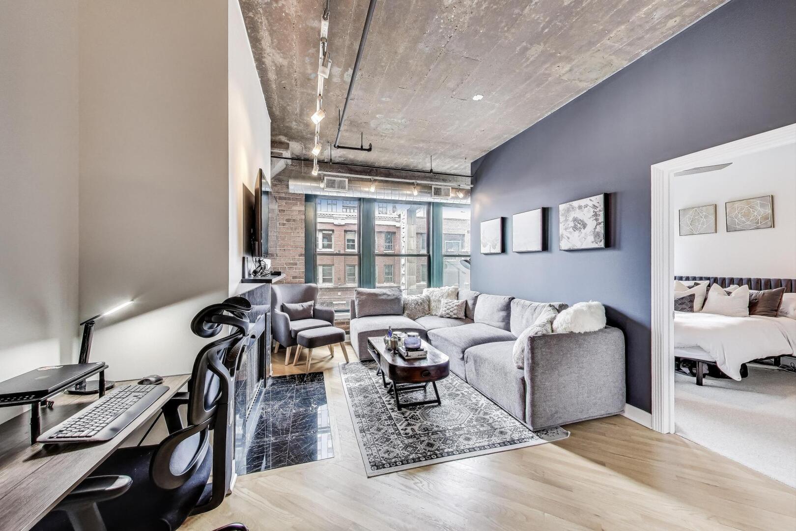 411 W Ontario Street Unit: 311