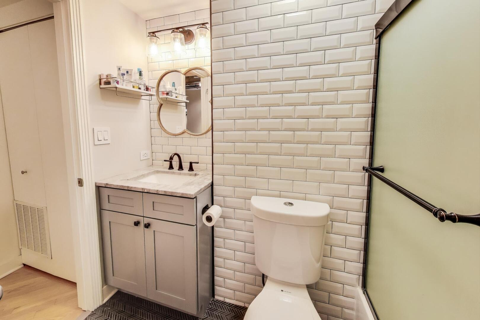 411 W Ontario Street Unit: 311