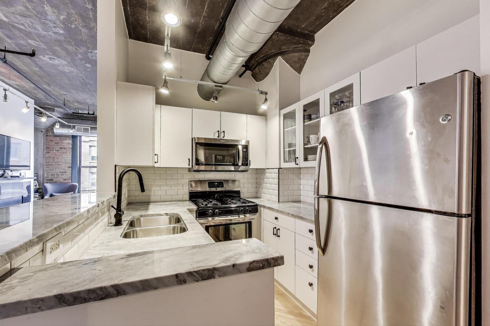 411 W Ontario Street Unit: 311