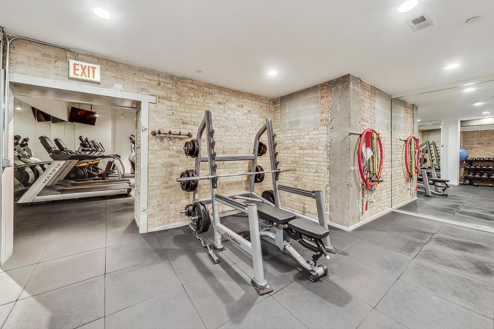 411 W Ontario Street Unit: 311