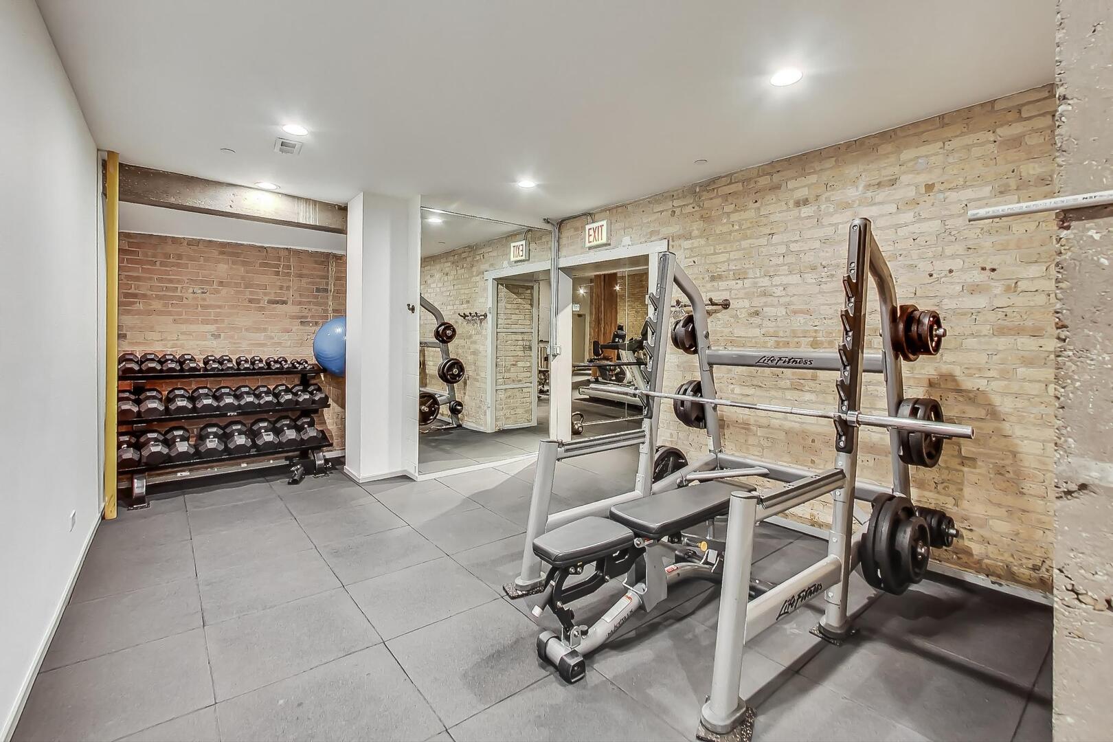 411 W Ontario Street Unit: 311