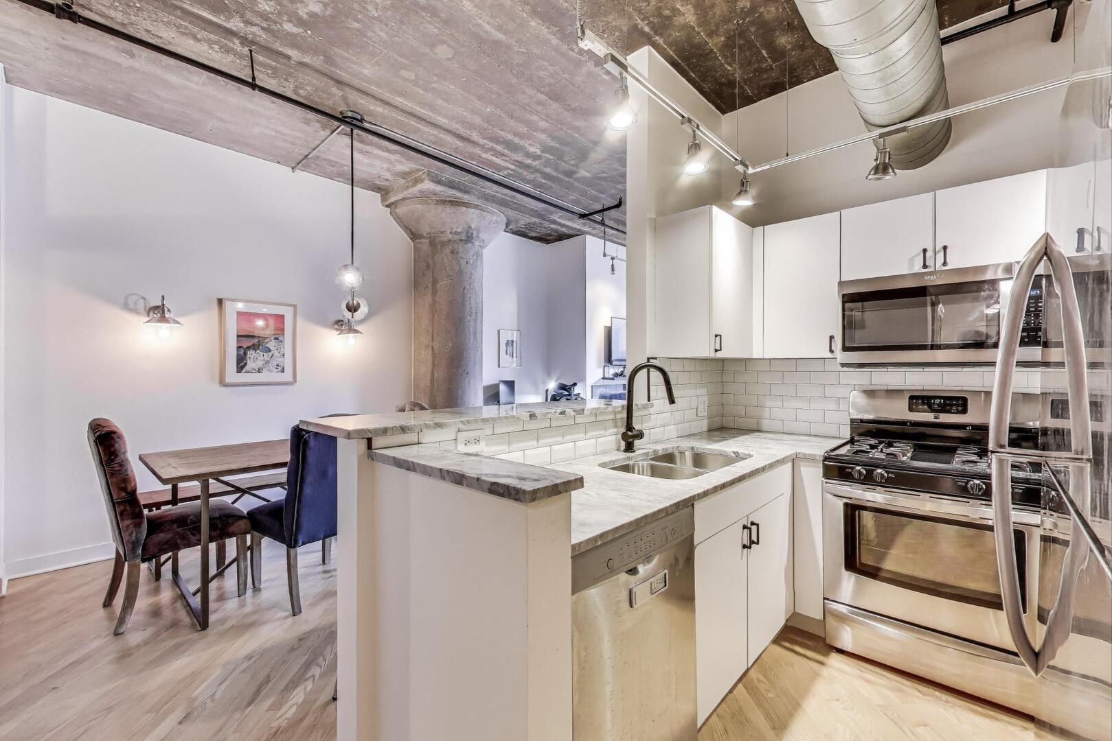 411 W Ontario Street Unit: 311
