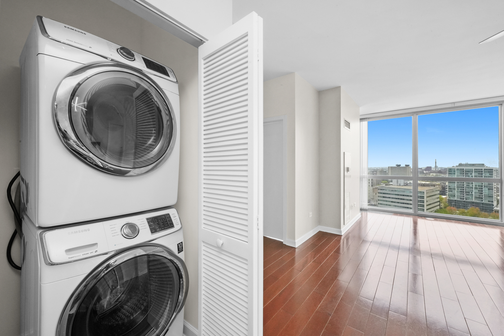 1841 S Calumet Avenue Unit: 1909