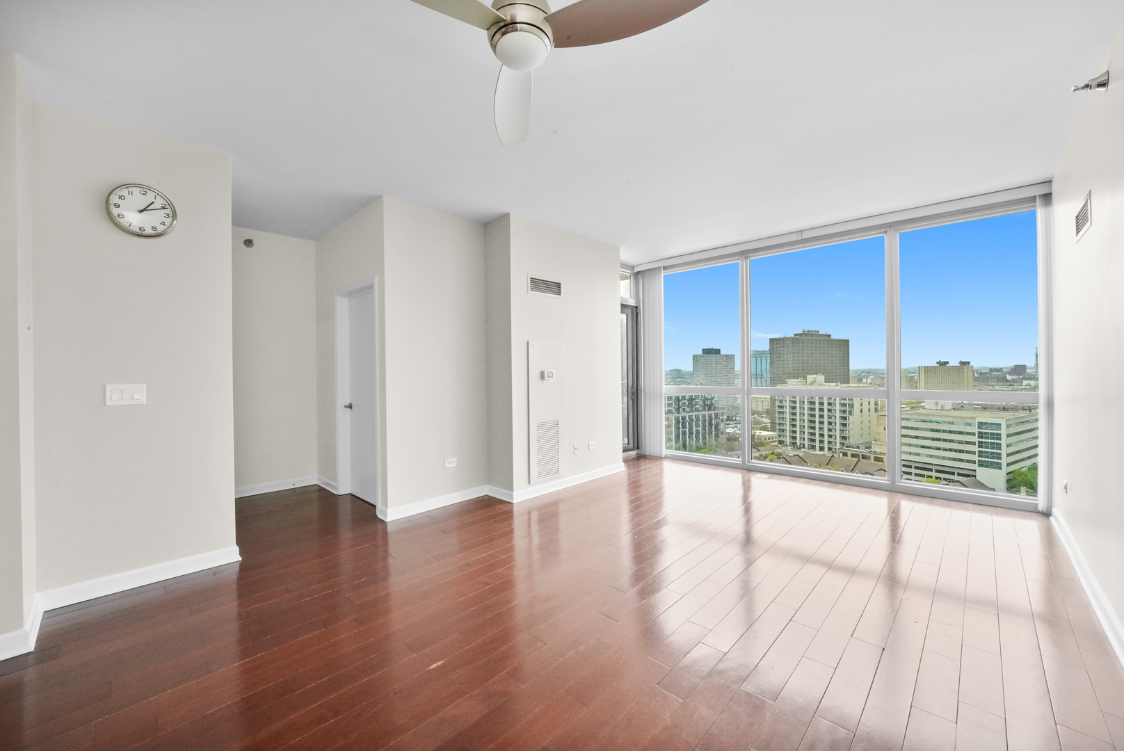 1841 S Calumet Avenue Unit: 1909