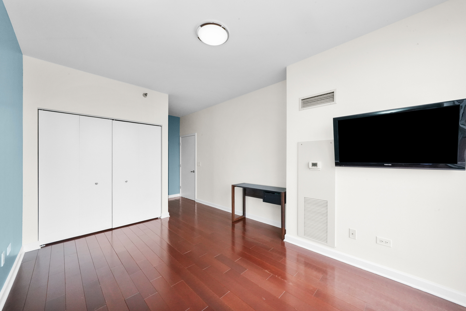 1841 S Calumet Avenue Unit: 1909