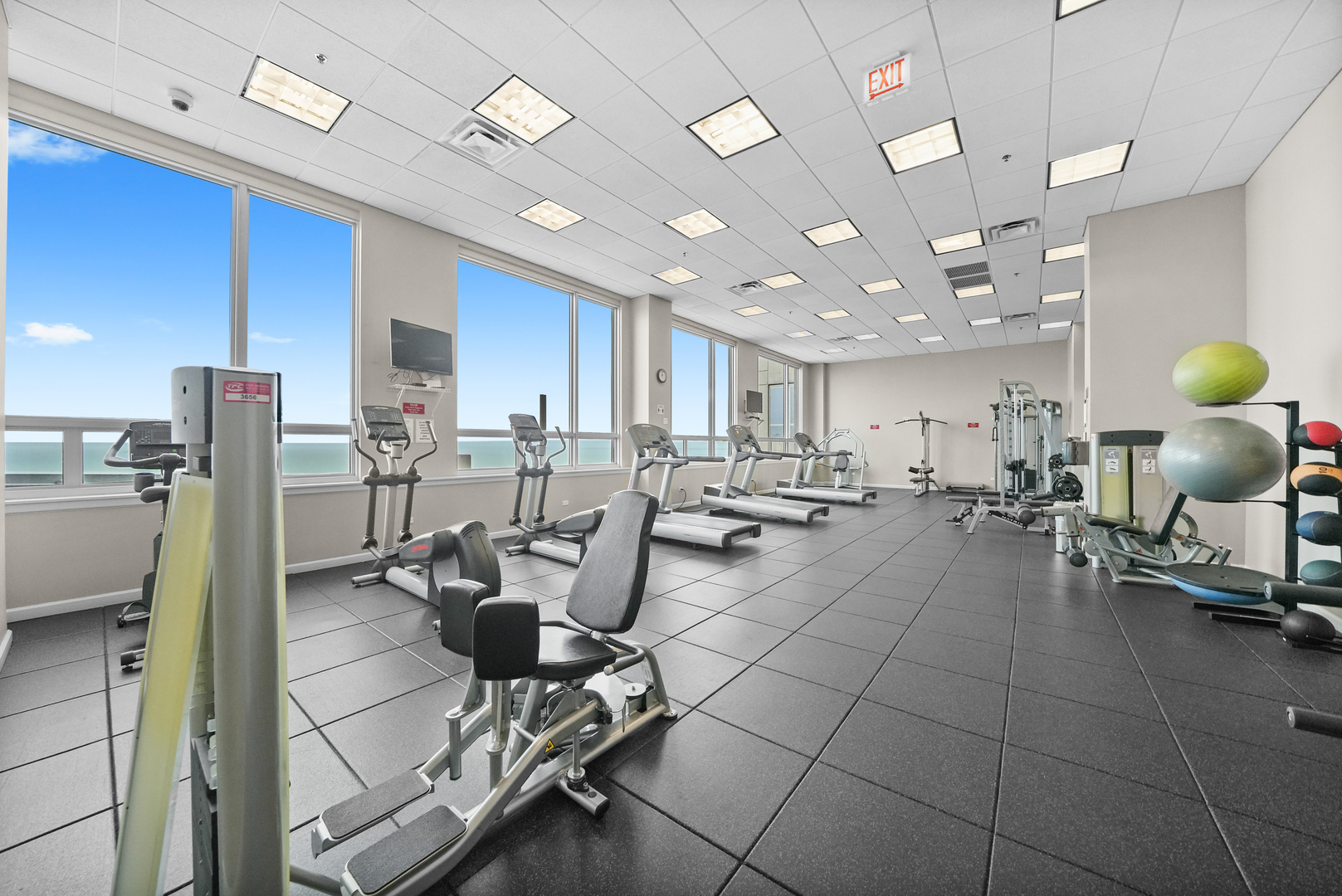 1841 S Calumet Avenue Unit: 1909