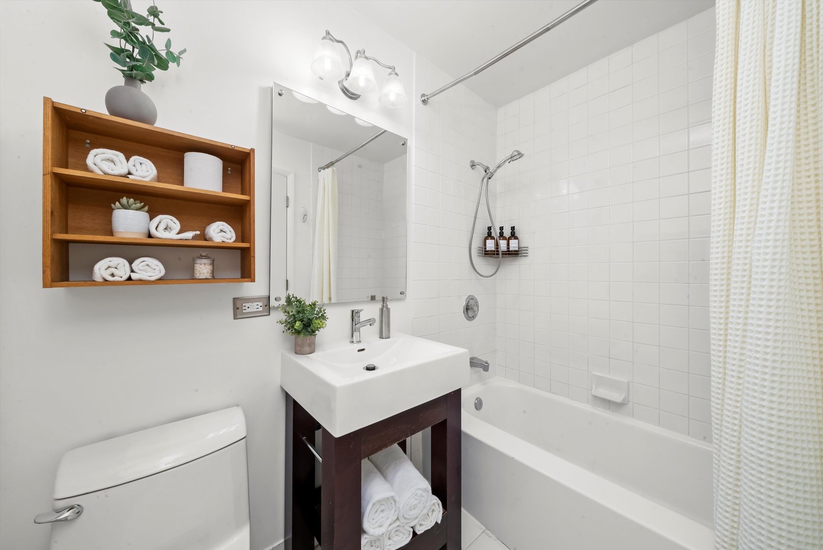 1445 N State Parkway Unit: 1804