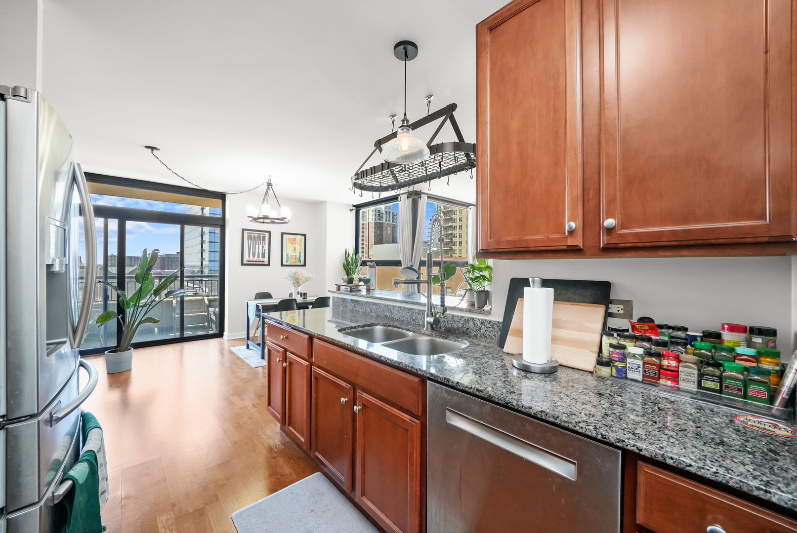 1160 S Michigan Avenue Unit: 1005