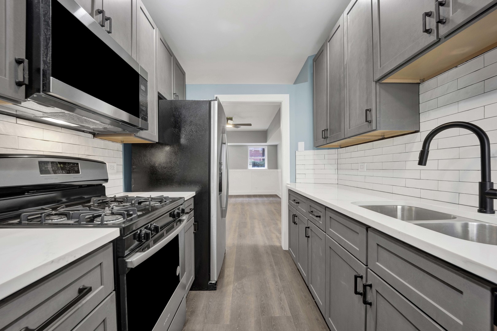 847 W Belle Plaine Avenue Unit: G