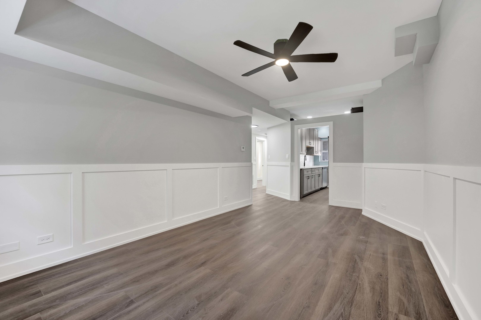 847 W Belle Plaine Avenue Unit: G