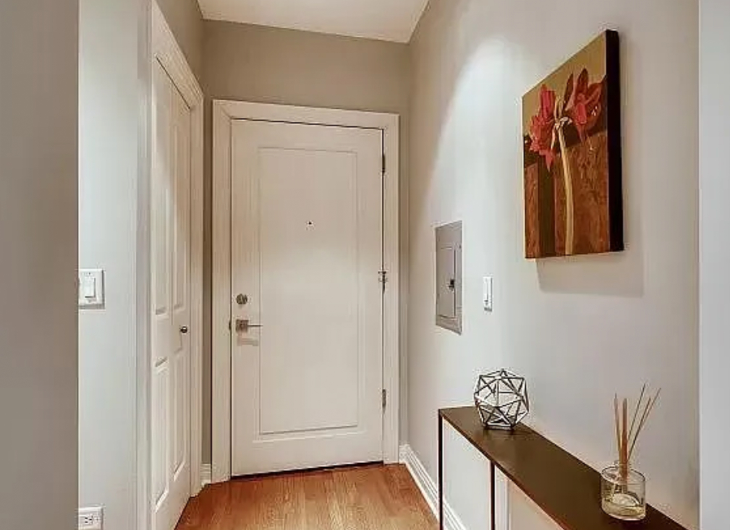 6 N Michigan Avenue Unit: 706