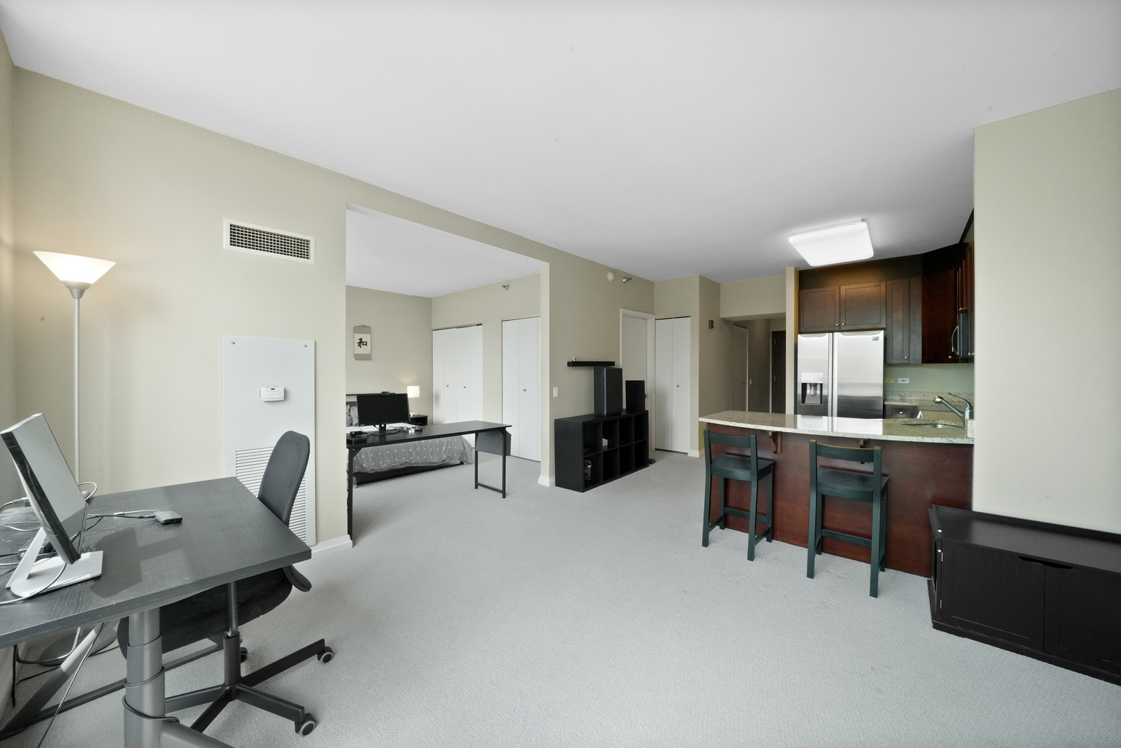 33 W Ontario Street Unit: 39C