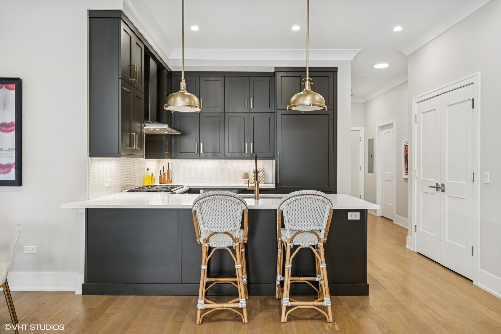 3154 N Southport Avenue Unit: 304