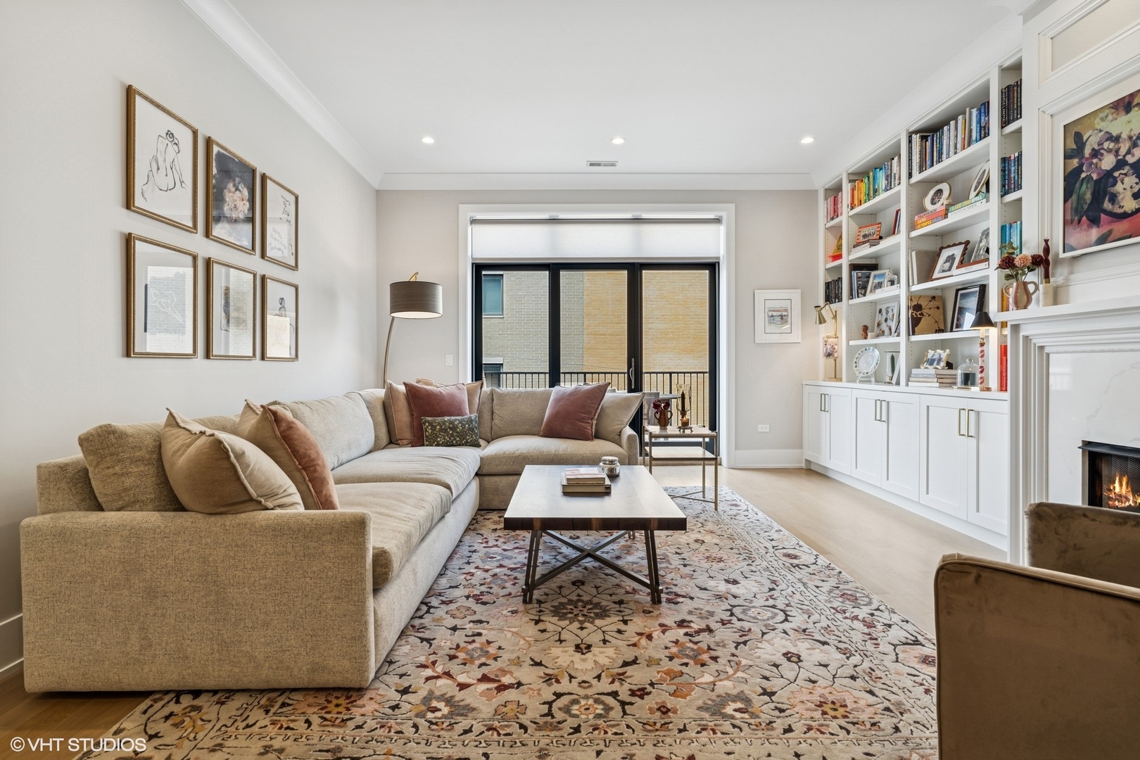 3154 N Southport Avenue Unit: 304